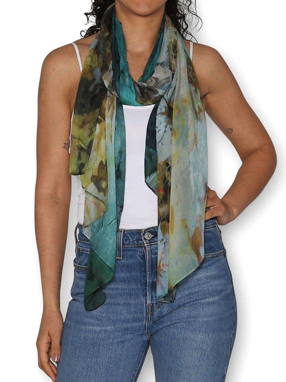 THE ARTISTS LABEL WATERS FLOWERS SCARF