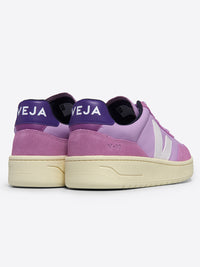 VEJA V-90 LEATHER SNEAKER